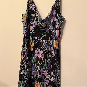 Gently worn Lulu’s MIDI dress with floral print; size small (worn once)